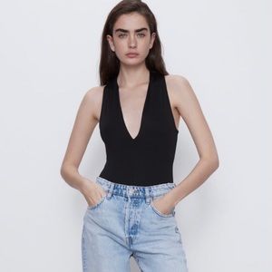 🔥 Zara Deep V Black Bodysuit 🔥